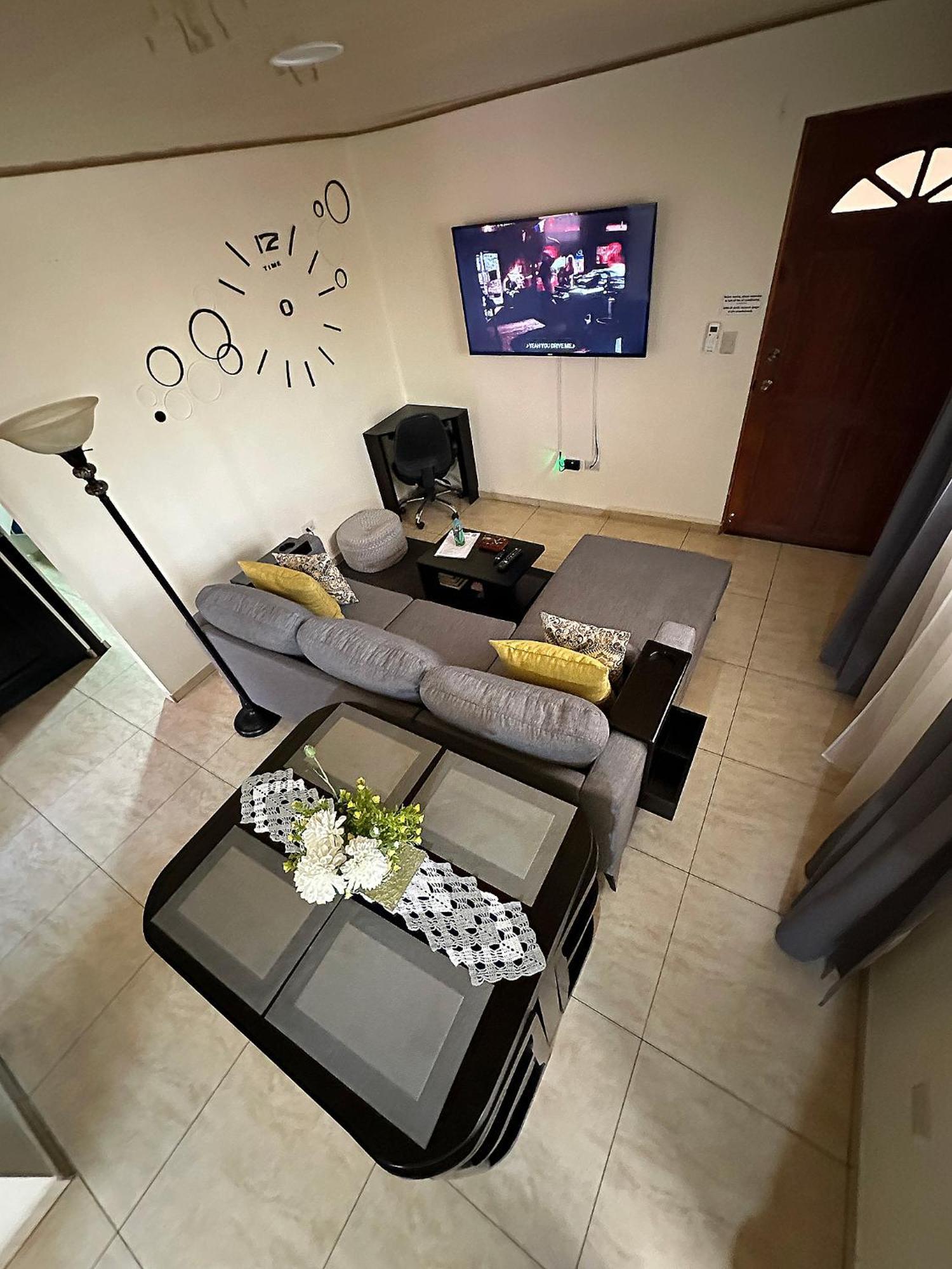 Senderos Apartment, Self Check- In, Airport Sjo 5 Min Río Segundo Exteriér fotografie